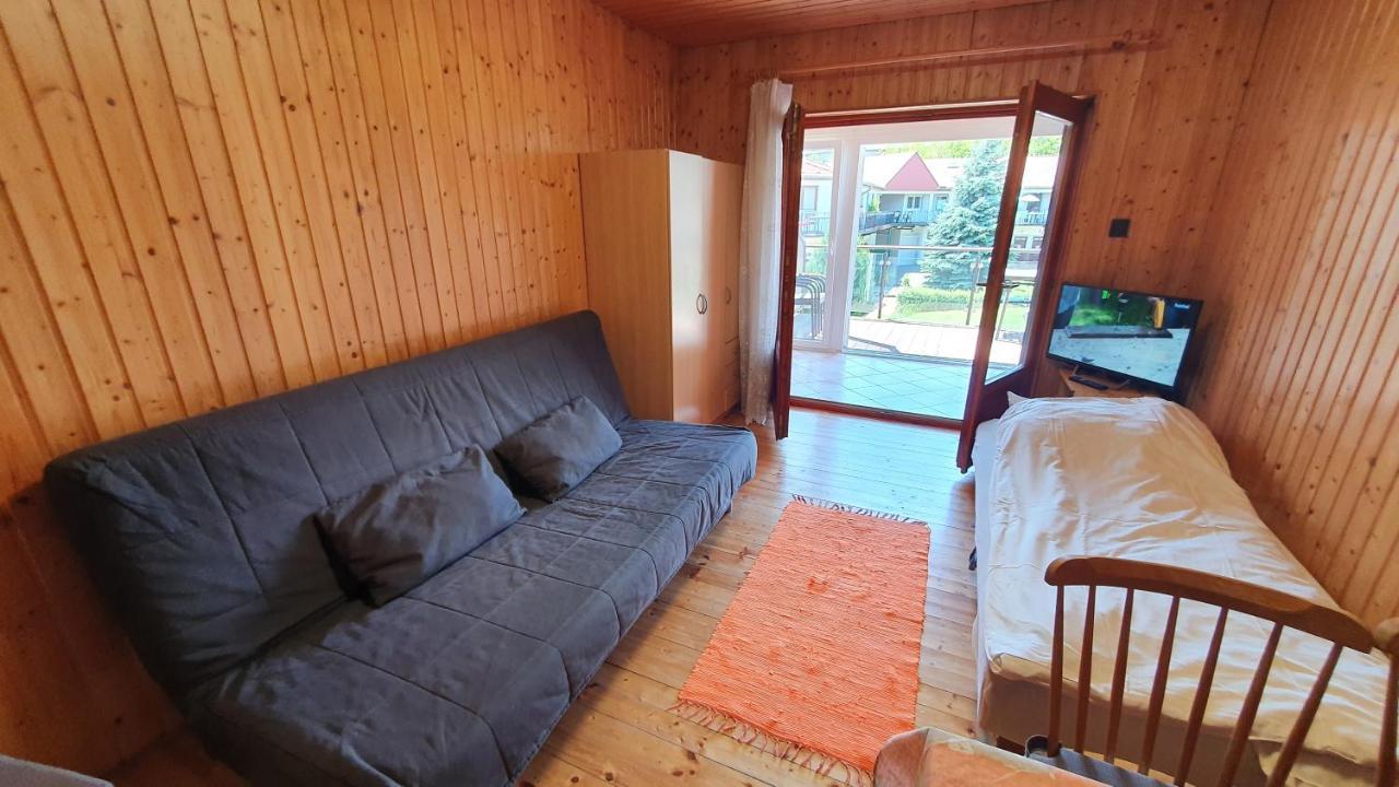 Wellapartman Zamárdi Exteriör bild
