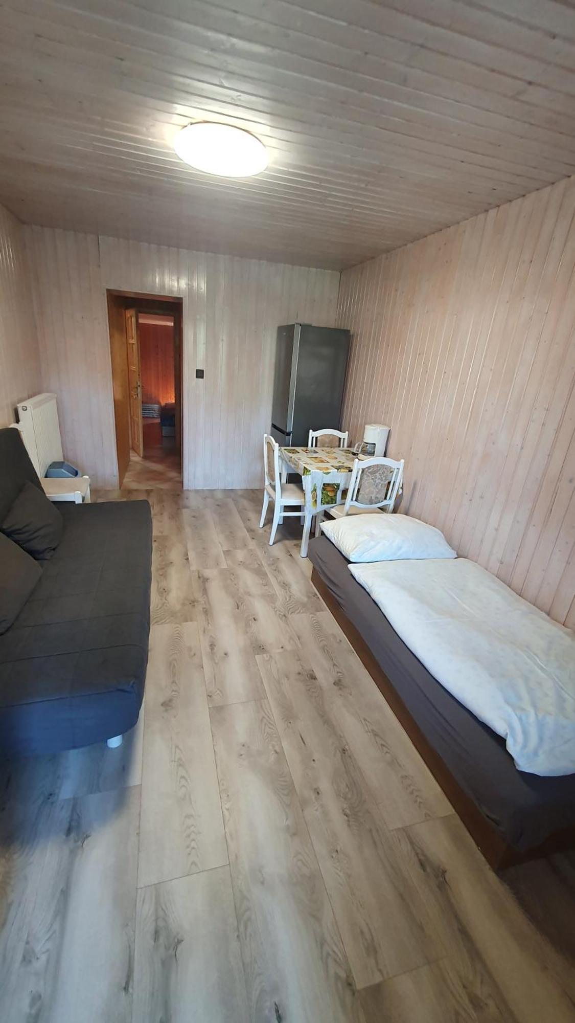 Wellapartman Zamárdi Exteriör bild