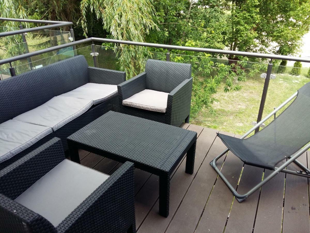 Wellapartman Zamárdi Exteriör bild